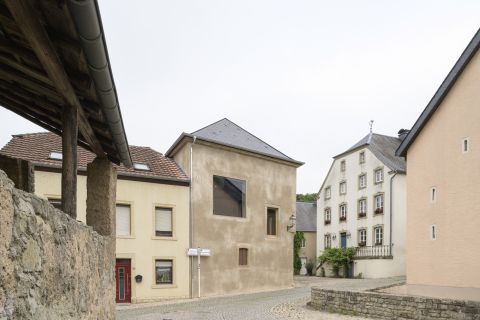 LC 2001 Haeren web 1
