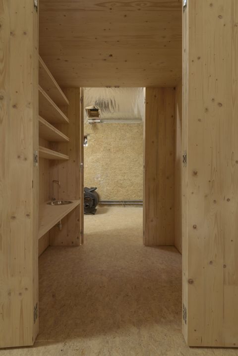 HagenHABITAT 2001 LudmillaCERVENY 19