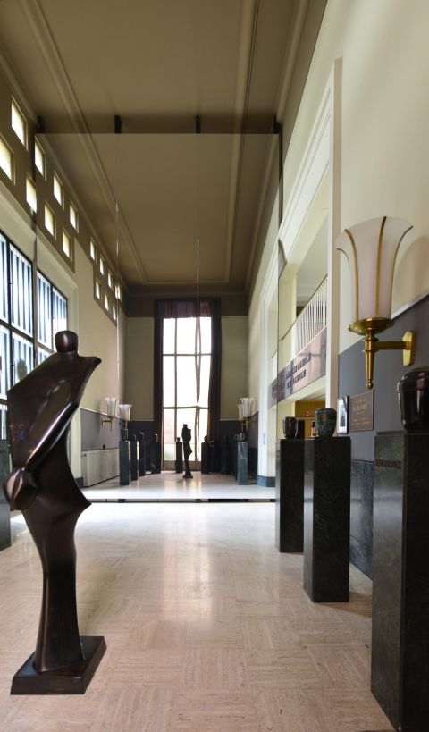 KYFIM frontalhallsacre 2